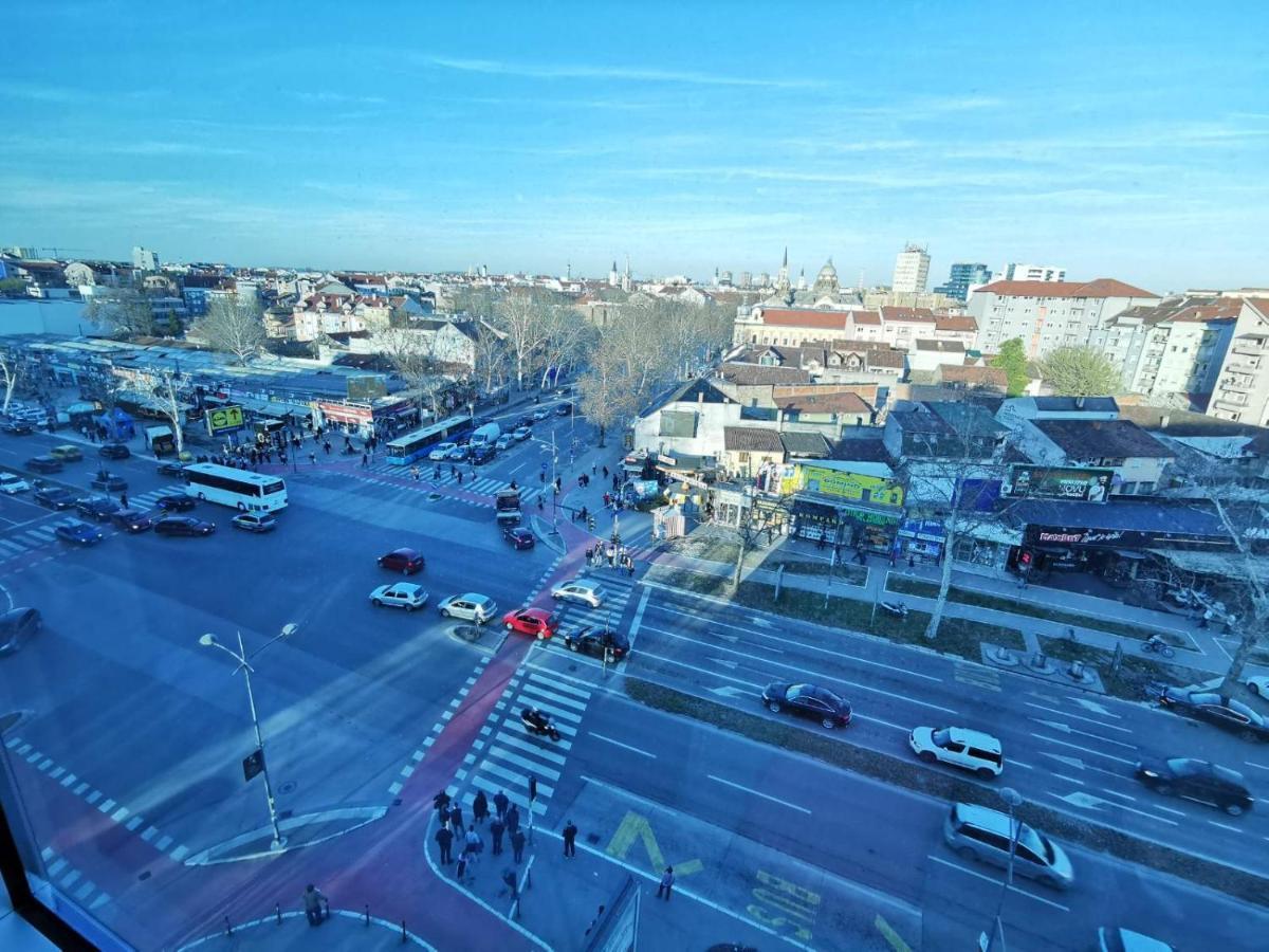 Panorama Apartman โนวีซาด ภายนอก รูปภาพ
